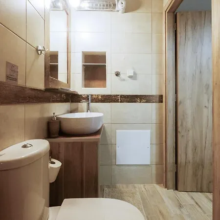 Petros N' Dimi Home, Near City Center شقة خانيا
