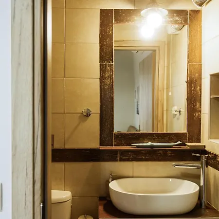Petros N' Dimi Home, Near City Center Chania (Crete)